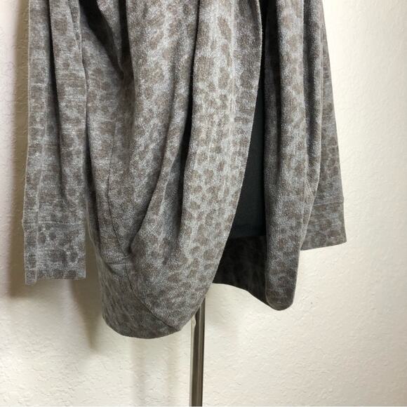 Sundry gray brown animal print open front cardigan size 1 or Small - Picture 4 of 15
